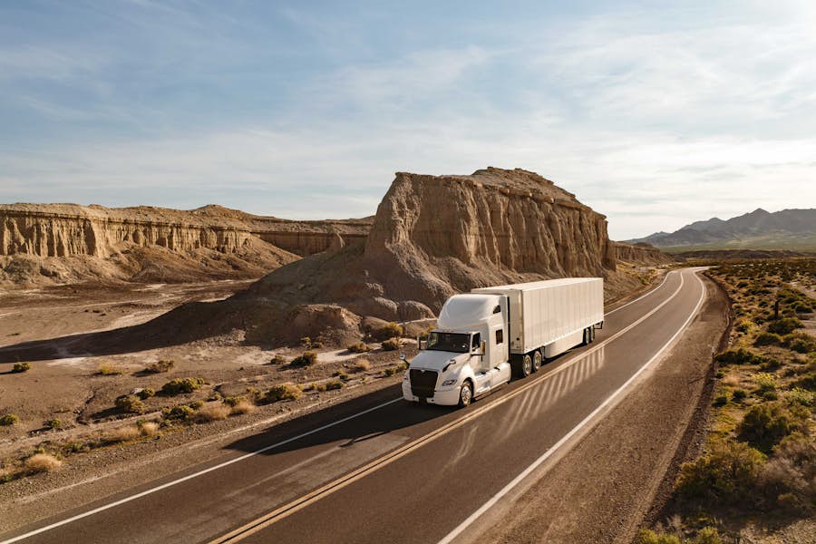 International RH Series Truck